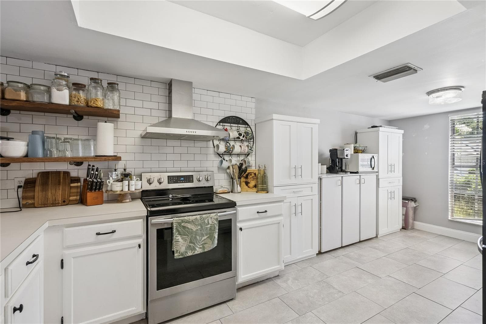 Kitchen - 1009 MCCULLY CT, OVIEDO