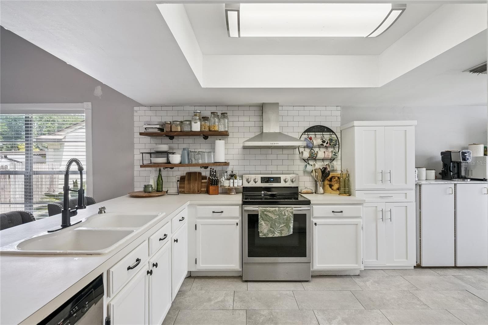 Kicthen - 1009 MCCULLY CT, OVIEDO
