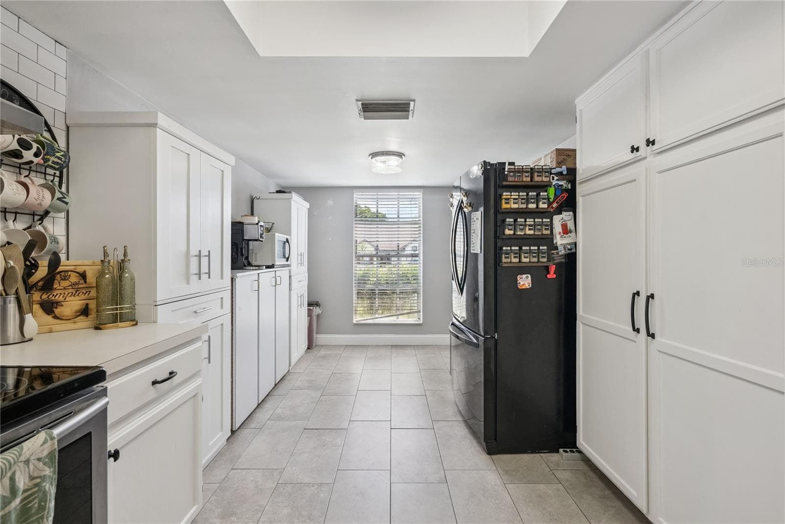 Kicthen - 1009 MCCULLY CT, OVIEDO