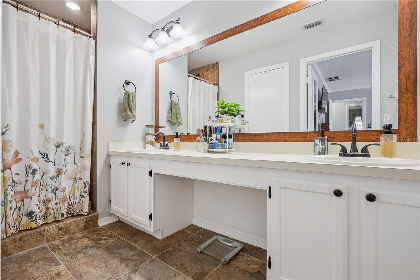 Primary En-Suite - 1009 MCCULLY CT, OVIEDO