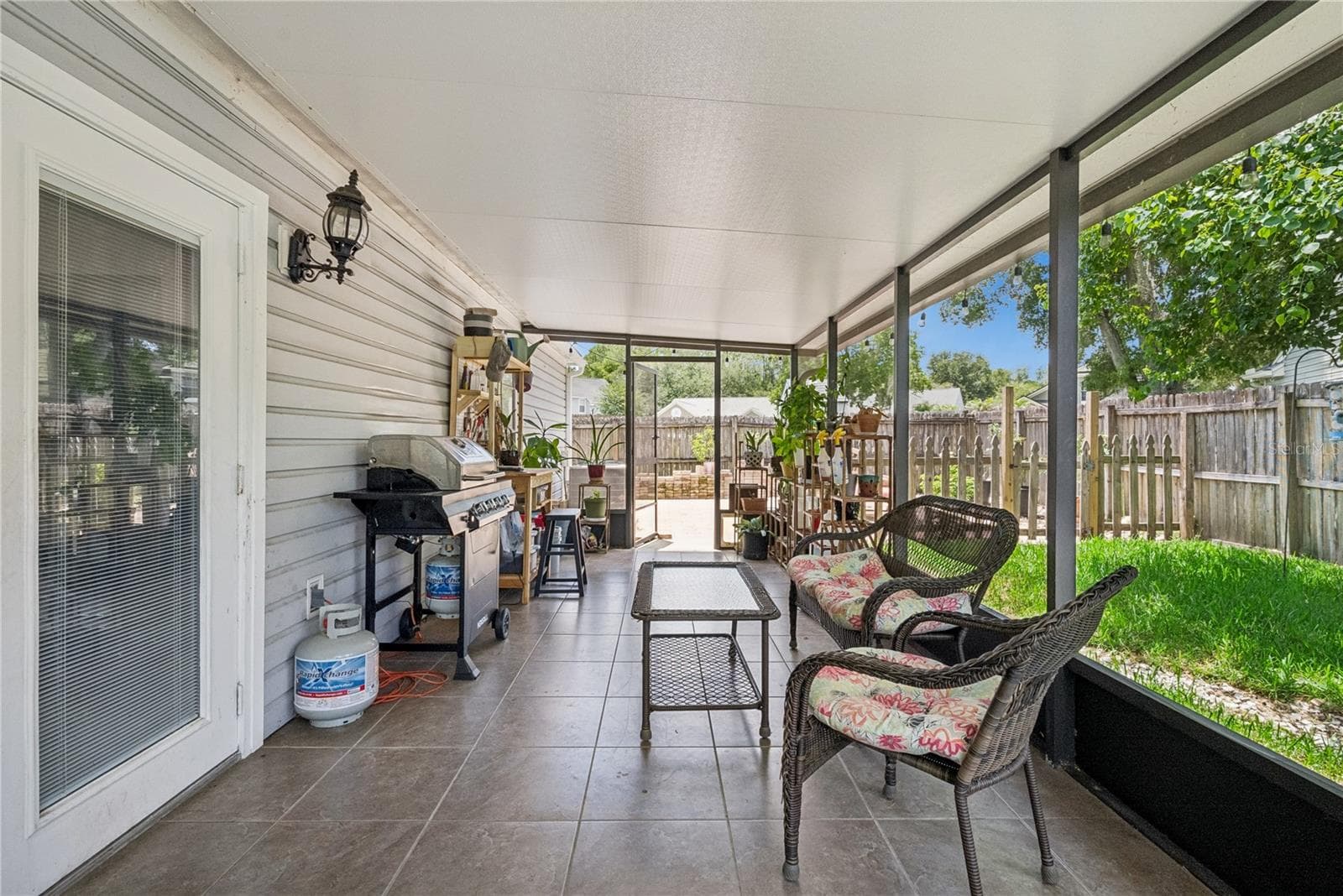 Screen & Covered Porch - 1009 MCCULLY CT, OVIEDO