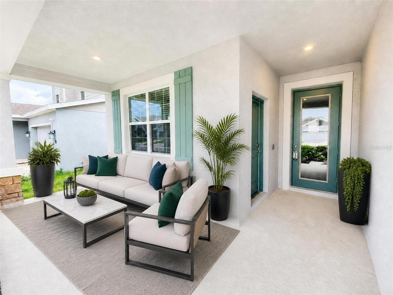 Next Gen - Private Entrance & Porch - 836 TIMBERLAND DR, EAGLE LAKE