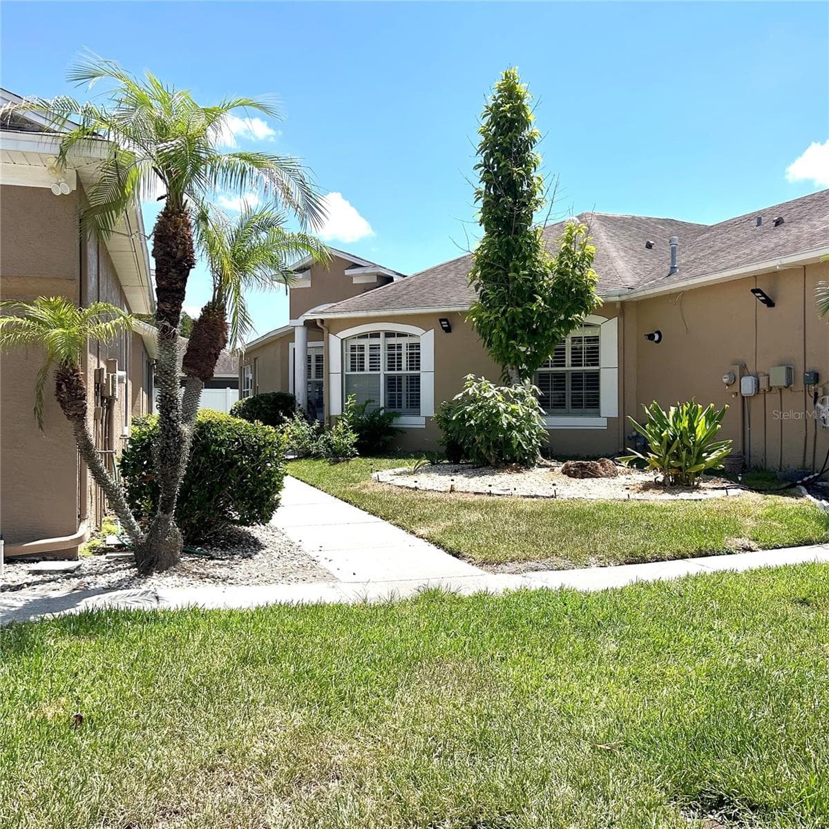 Single Family Residence at 30236 LETTINGWELL CIR, WESLEY CHAPEL, photo 2 of 37