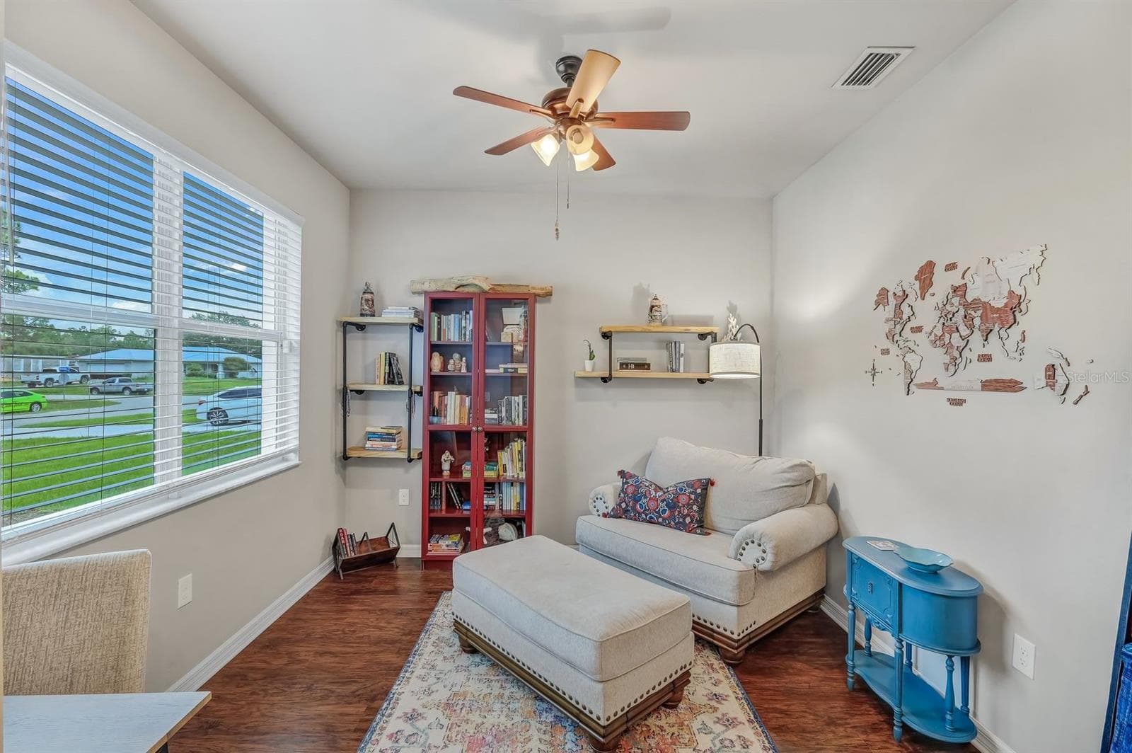 Single Family Residence at 670 NIMITZ BLVD, LEHIGH ACRES, photo 8 of 39