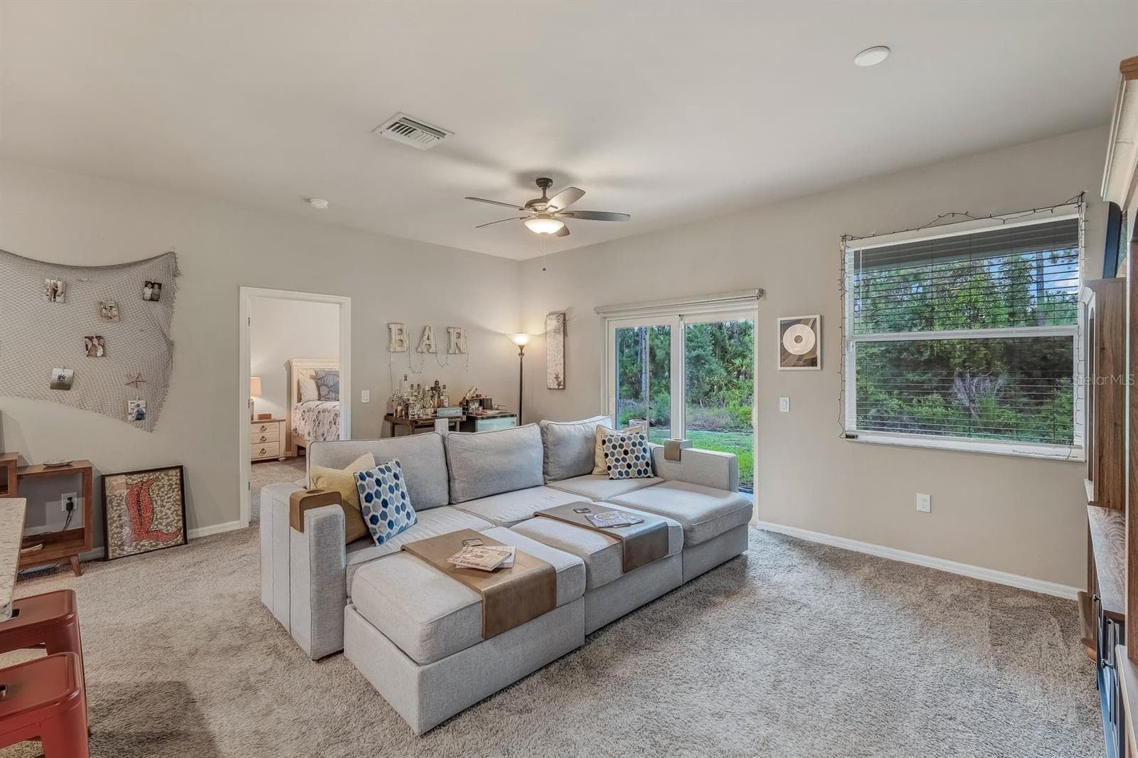 Single Family Residence at 670 NIMITZ BLVD, LEHIGH ACRES, photo 10 of 39