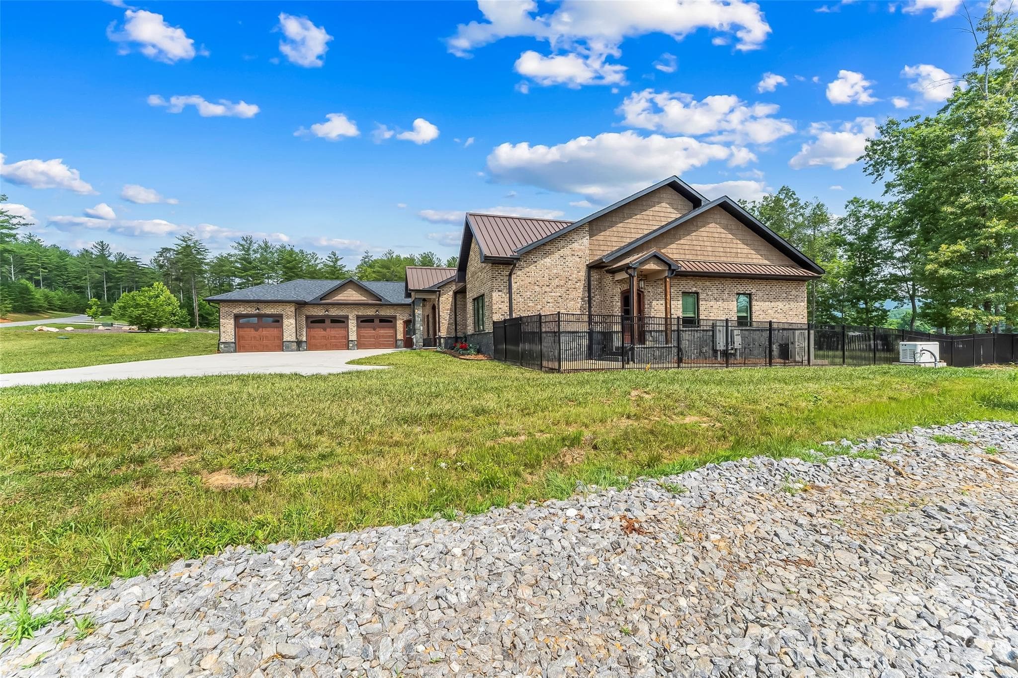 Single Family Residence at 95 Linville View Drive, Nebo, photo 6 of 39