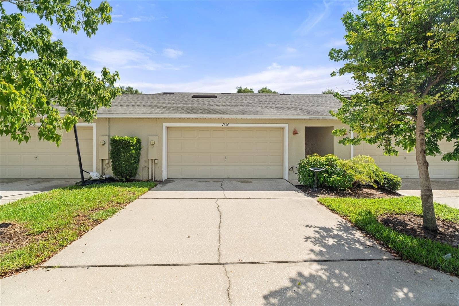Rear loading garage - 7134 FIVE OAKS DR #4B, ST CLOUD