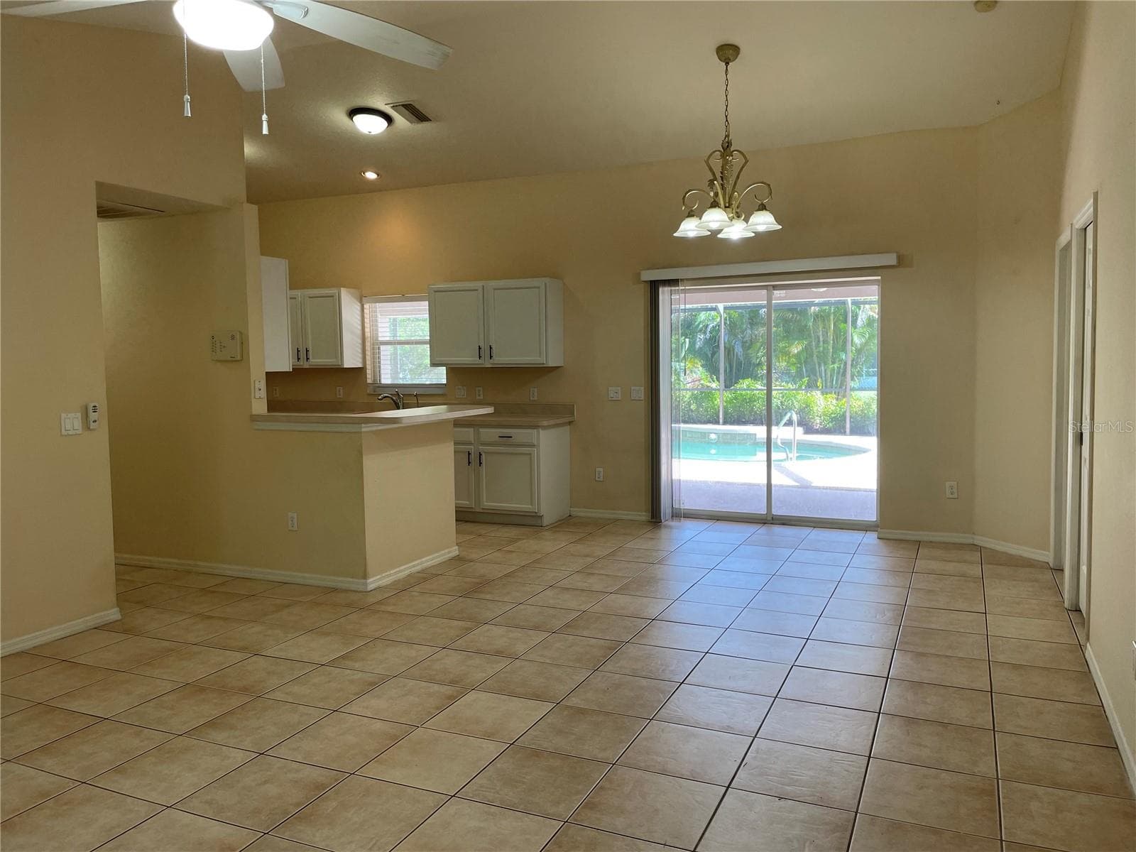 Single Family Residence at 4060 CALATRAVA AVE, NORTH PORT, photo 3 of 27