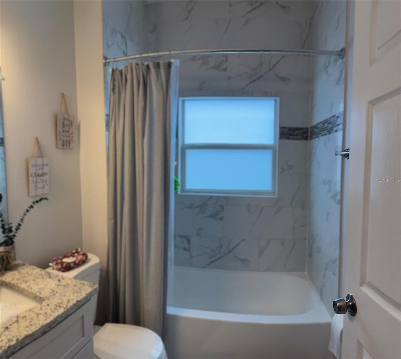 GEST Bath - 2916 CANOE CIR, ST CLOUD