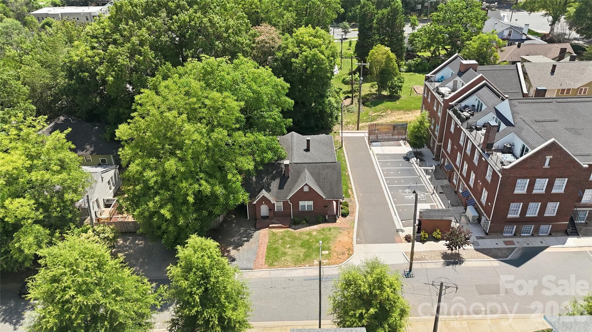 Single Family Residence at Charlotte, photo 2 of 37