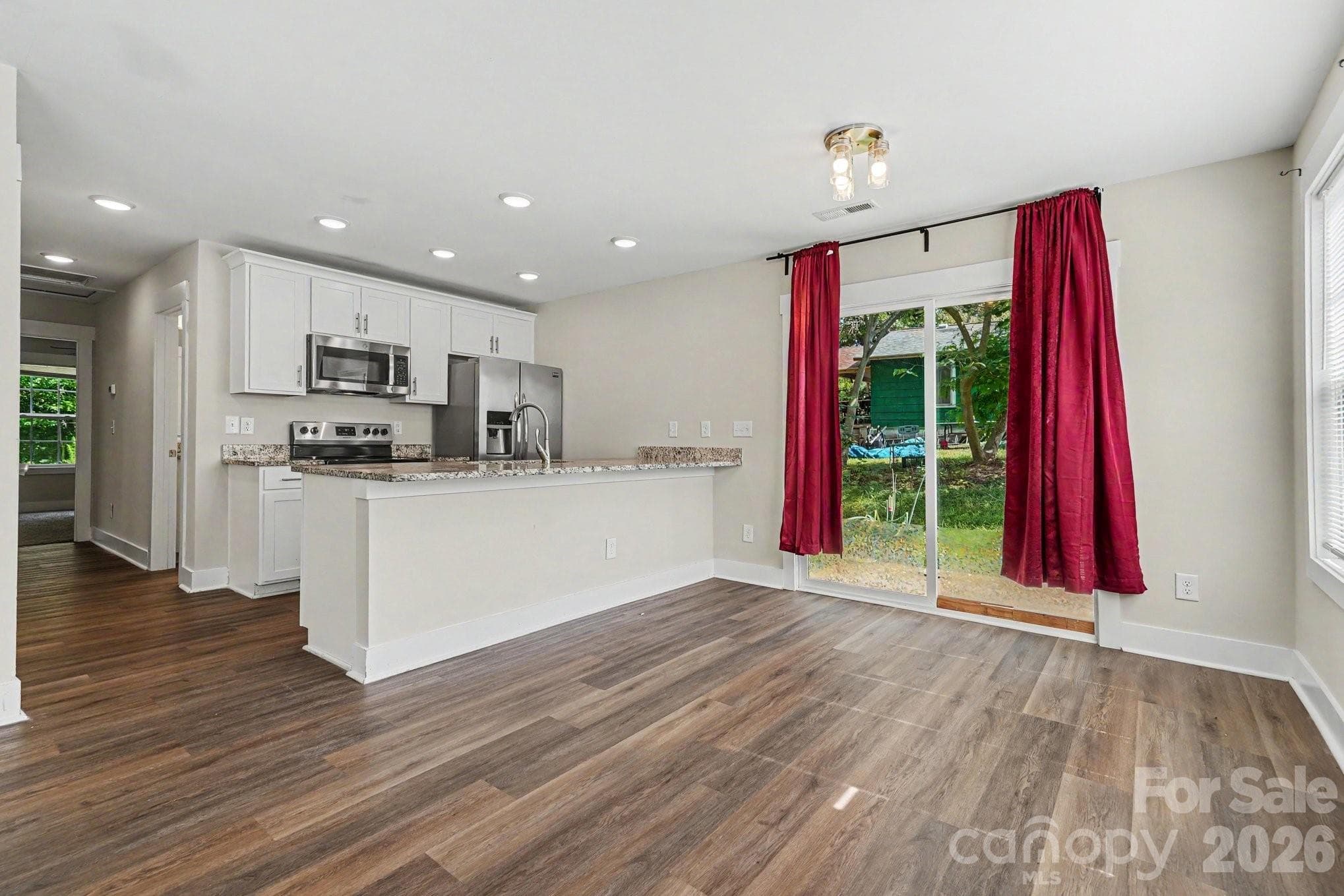 Single Family Residence at Albemarle, photo 4 of 11