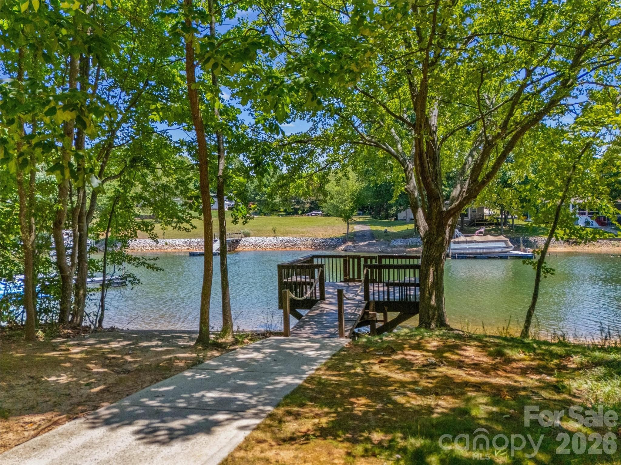 Community Access to Lake Norman - 121 Isle Run Drive, Mooresville