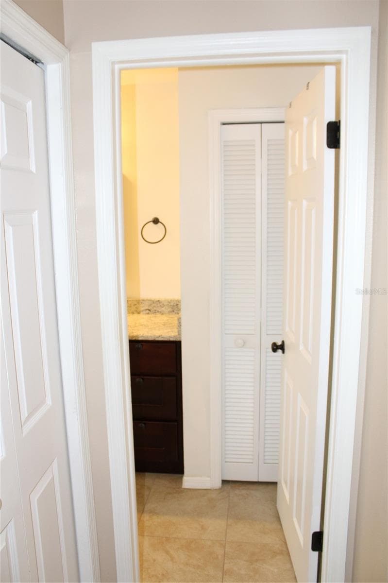 Guest bath entry - 2288 CITRUS CT, CLEARWATER