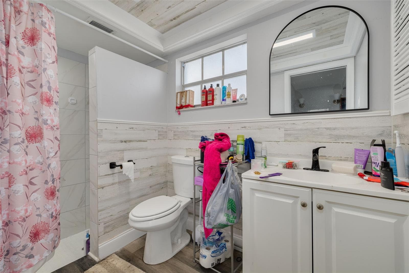 Primary Bathroom - 3543 ROCKAWAY DR, HOLIDAY
