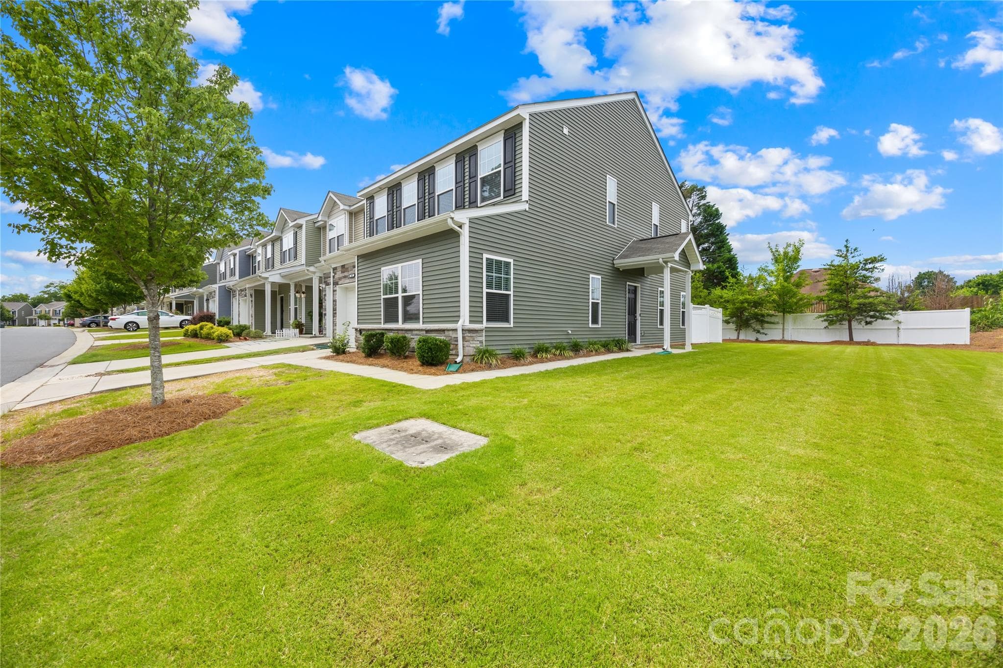 Townhouse at Charlotte, photo 3 of 32