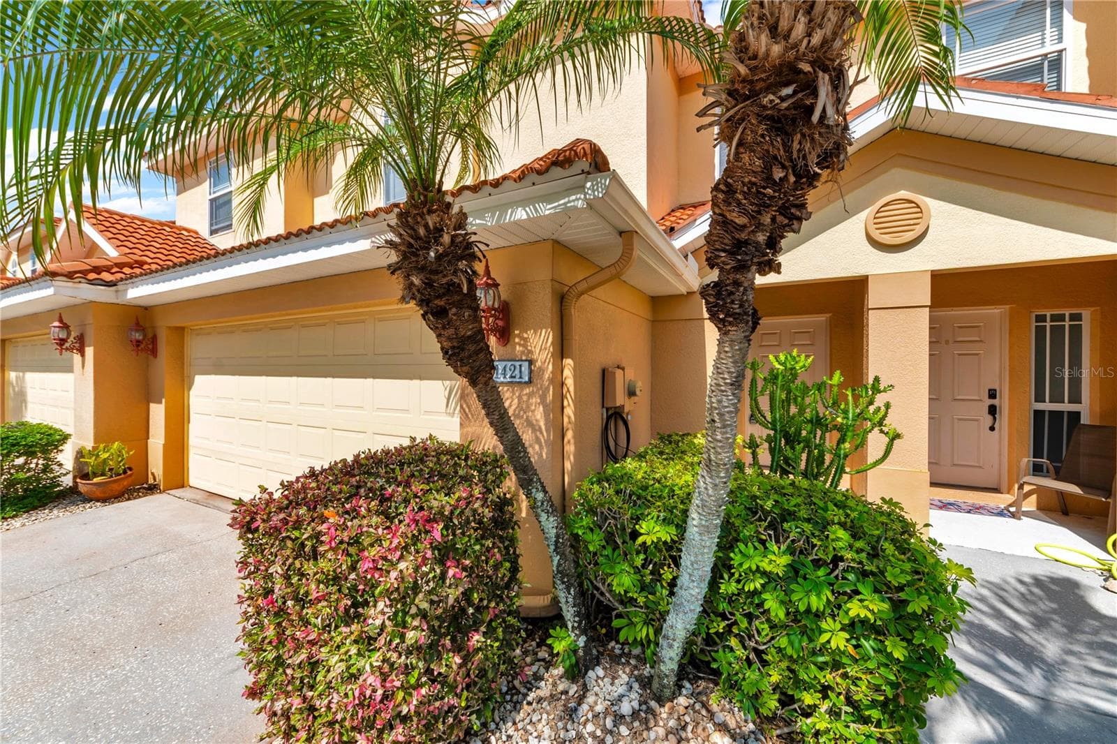 Townhouse at 1421 RIDGE TER, TARPON SPRINGS, photo 2 of 48