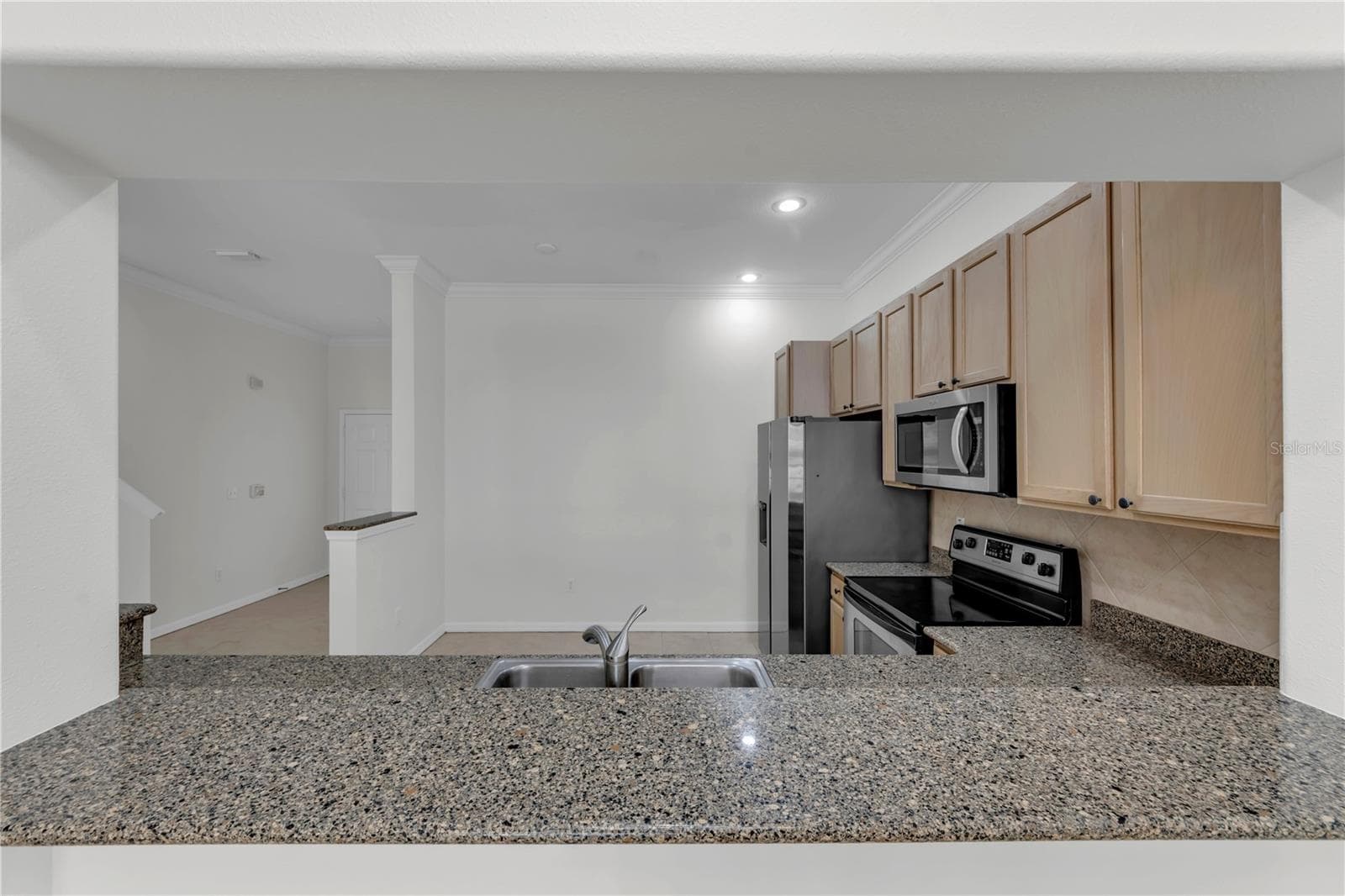 BREAKFAST BAR - 1421 RIDGE TER, TARPON SPRINGS