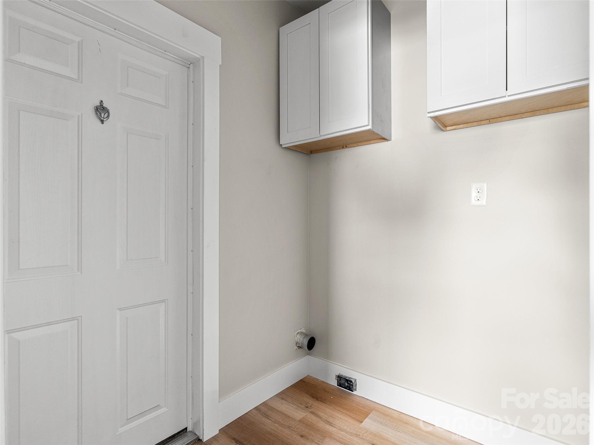 Single Family Residence at 448 Riverwind Drive, Hendersonville, photo 11 of 43