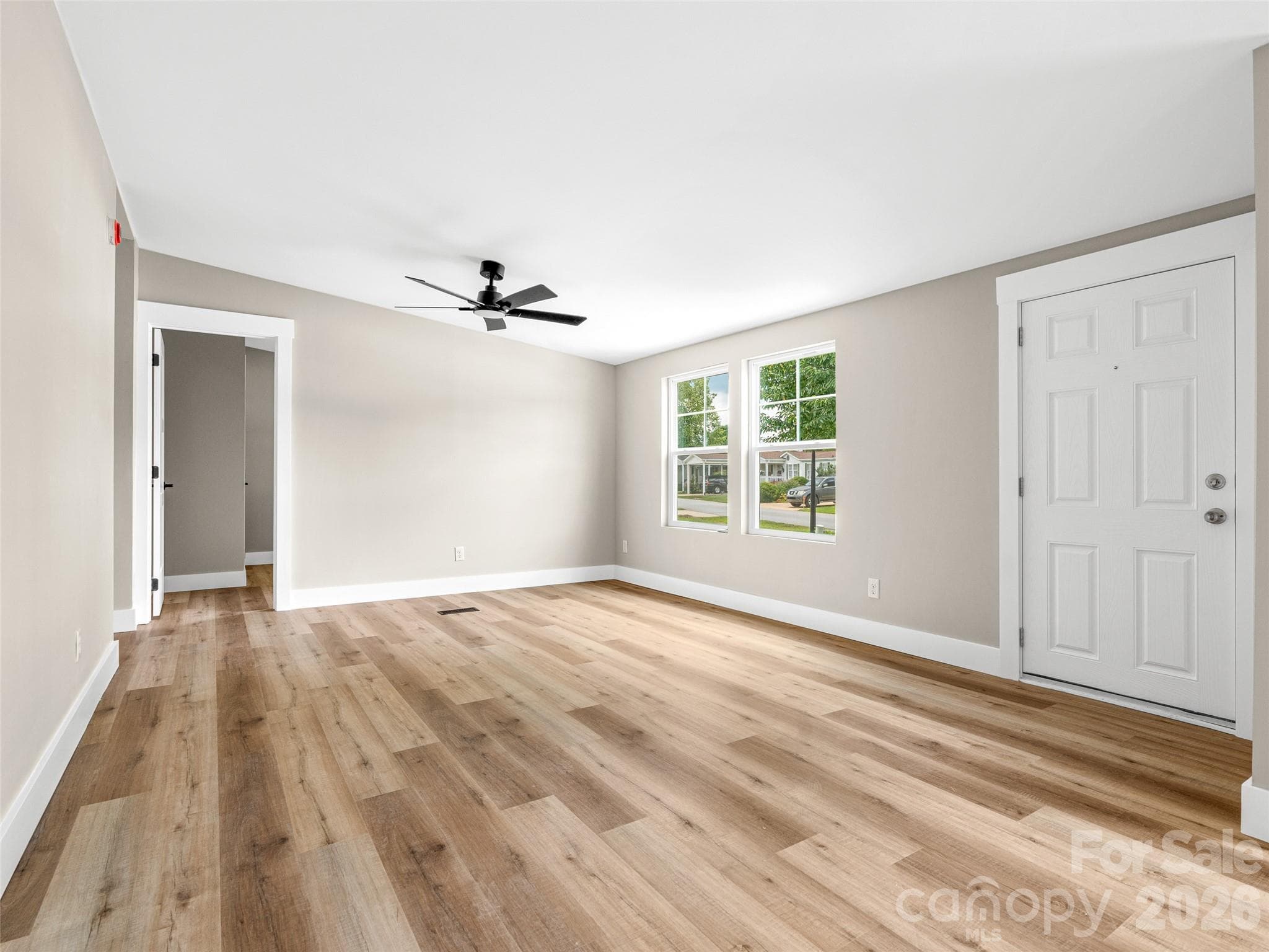 Single Family Residence at 448 Riverwind Drive, Hendersonville, photo 22 of 43