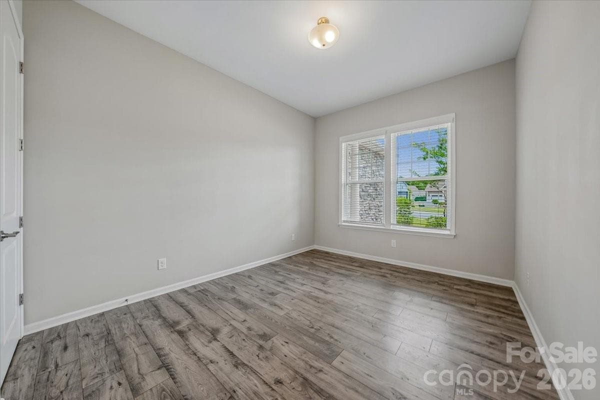 2nd bedroom down for guests or flex space - Waxhaw