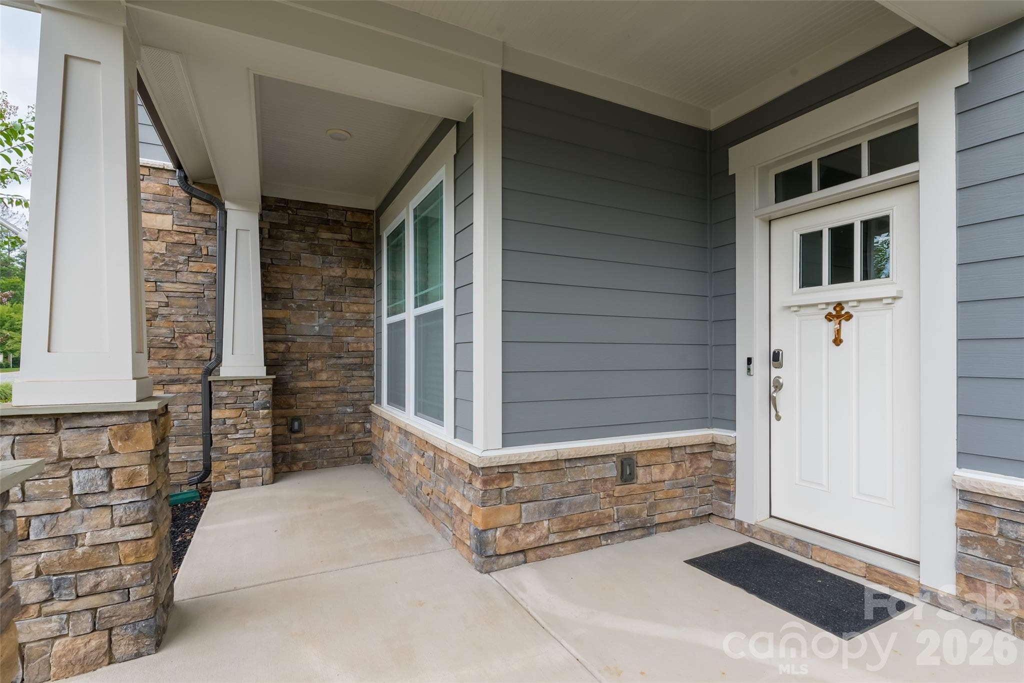 Single Family Residence at 720 Yellow Jessamine Drive, Clover, photo 7 of 38