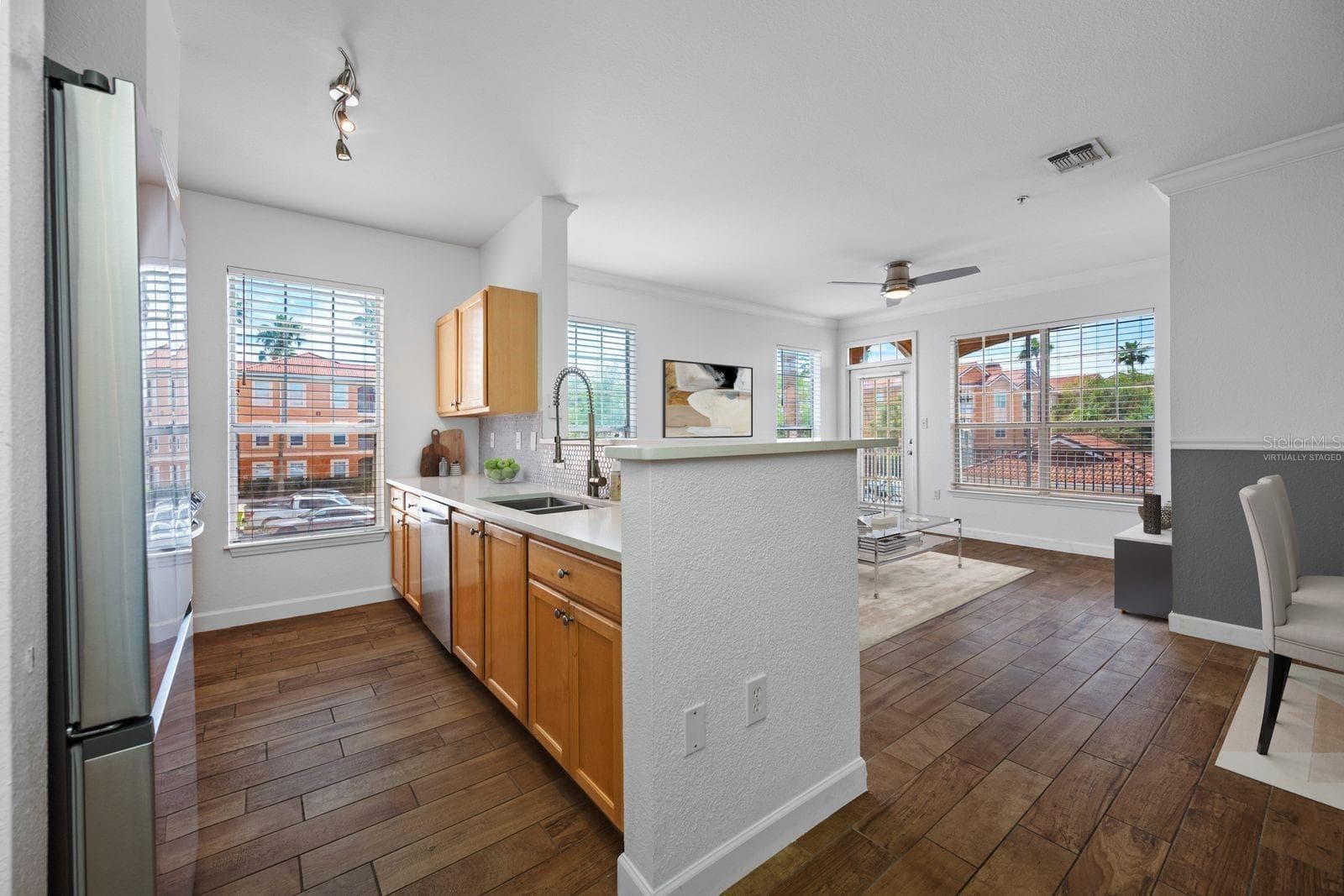 Virtually Staged - 5000 CULBREATH KEY WAY #1-201, TAMPA
