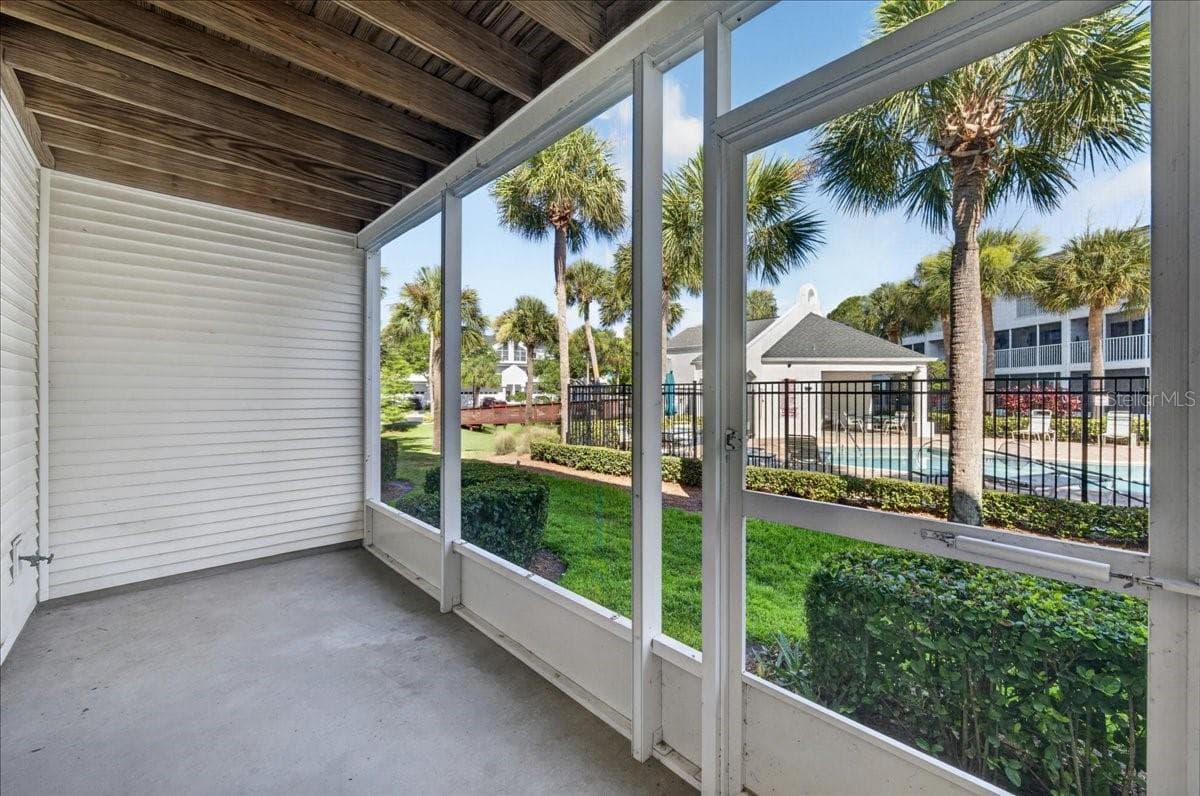 Townhouse at 14846 SEMINOLE TRL, SEMINOLE, photo 6 of 79