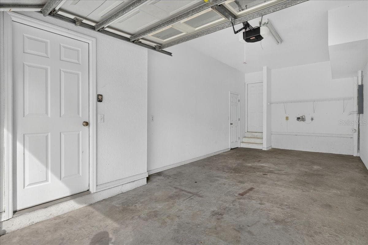 Townhouse at 14846 SEMINOLE TRL, SEMINOLE, photo 10 of 79