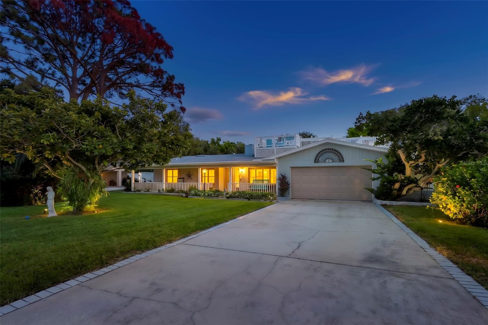 Single Family Residence at 121 CARLYLE DR, PALM HARBOR, photo 2 of 59