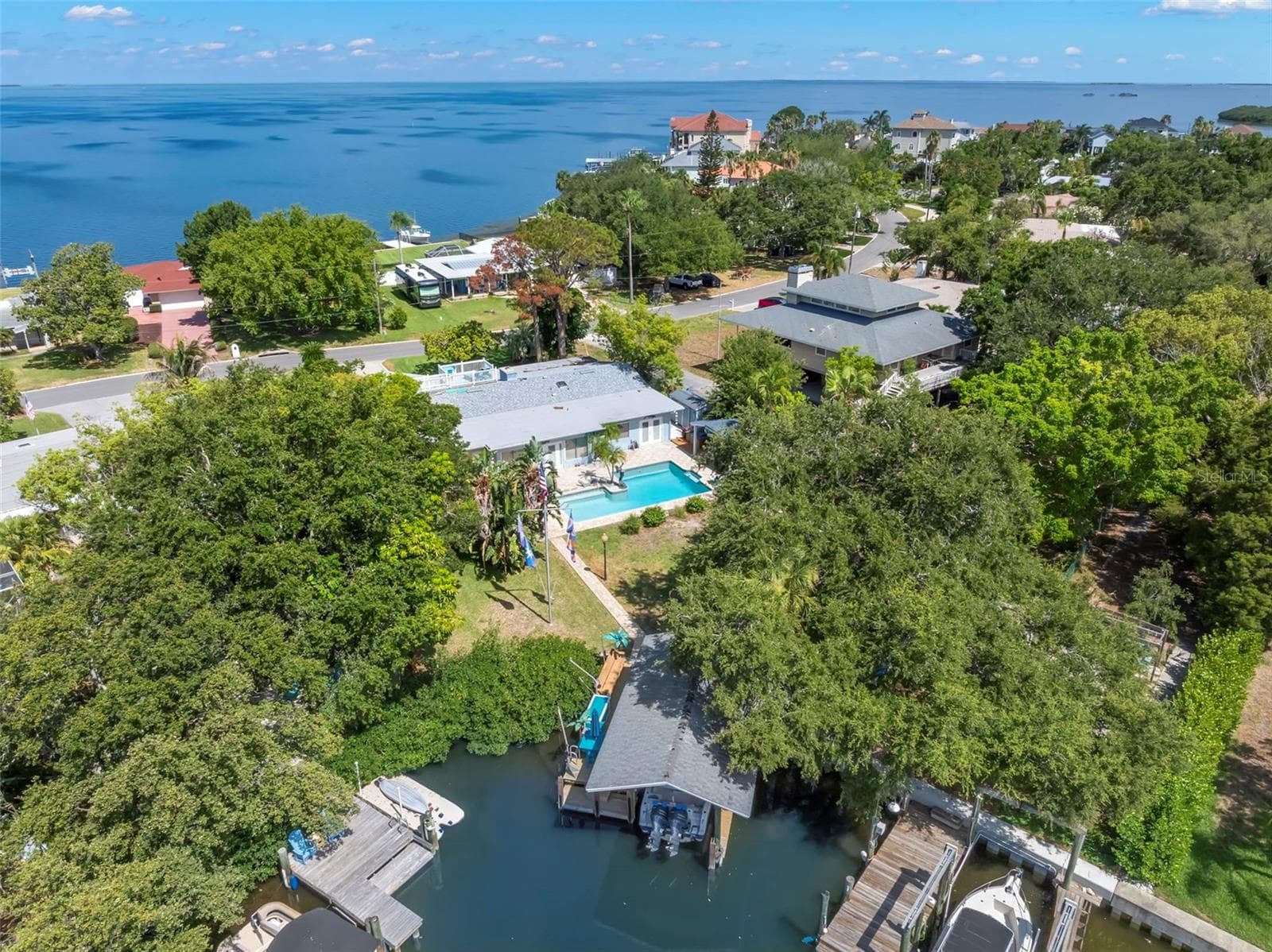 Single Family Residence at 121 CARLYLE DR, PALM HARBOR, photo 9 of 59