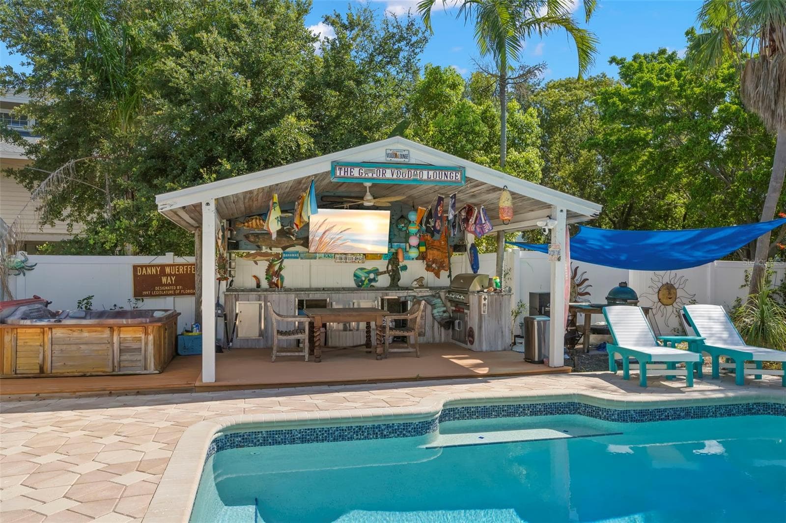 Single Family Residence at 121 CARLYLE DR, PALM HARBOR, photo 19 of 59