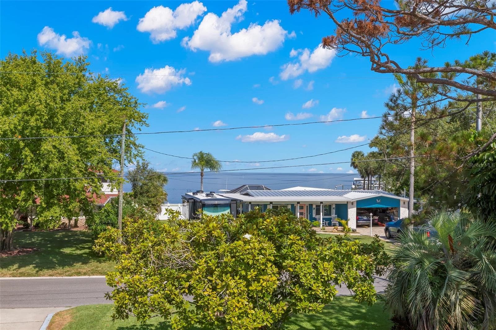 Single Family Residence at 121 CARLYLE DR, PALM HARBOR, photo 26 of 59