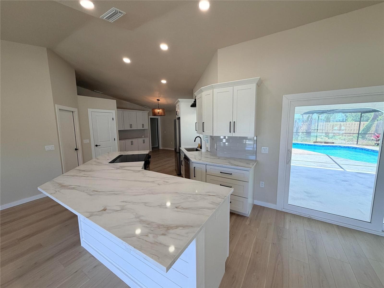 Single Family Residence at 303 70TH ST NW, BRADENTON, photo 6 of 17