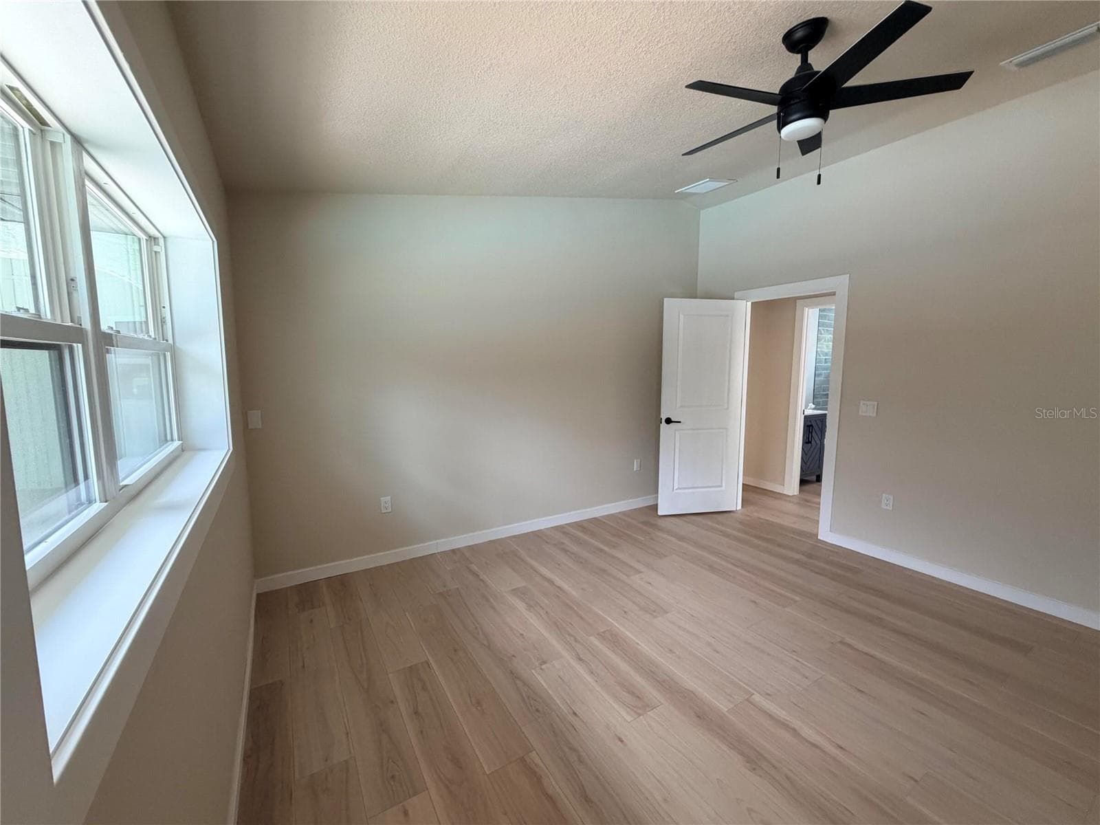 Single Family Residence at 303 70TH ST NW, BRADENTON, photo 16 of 17