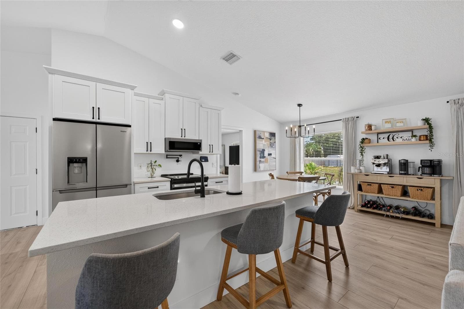 Single Family Residence at 12124 COLONIAL ESTATES LN, RIVERVIEW, photo 14 of 34