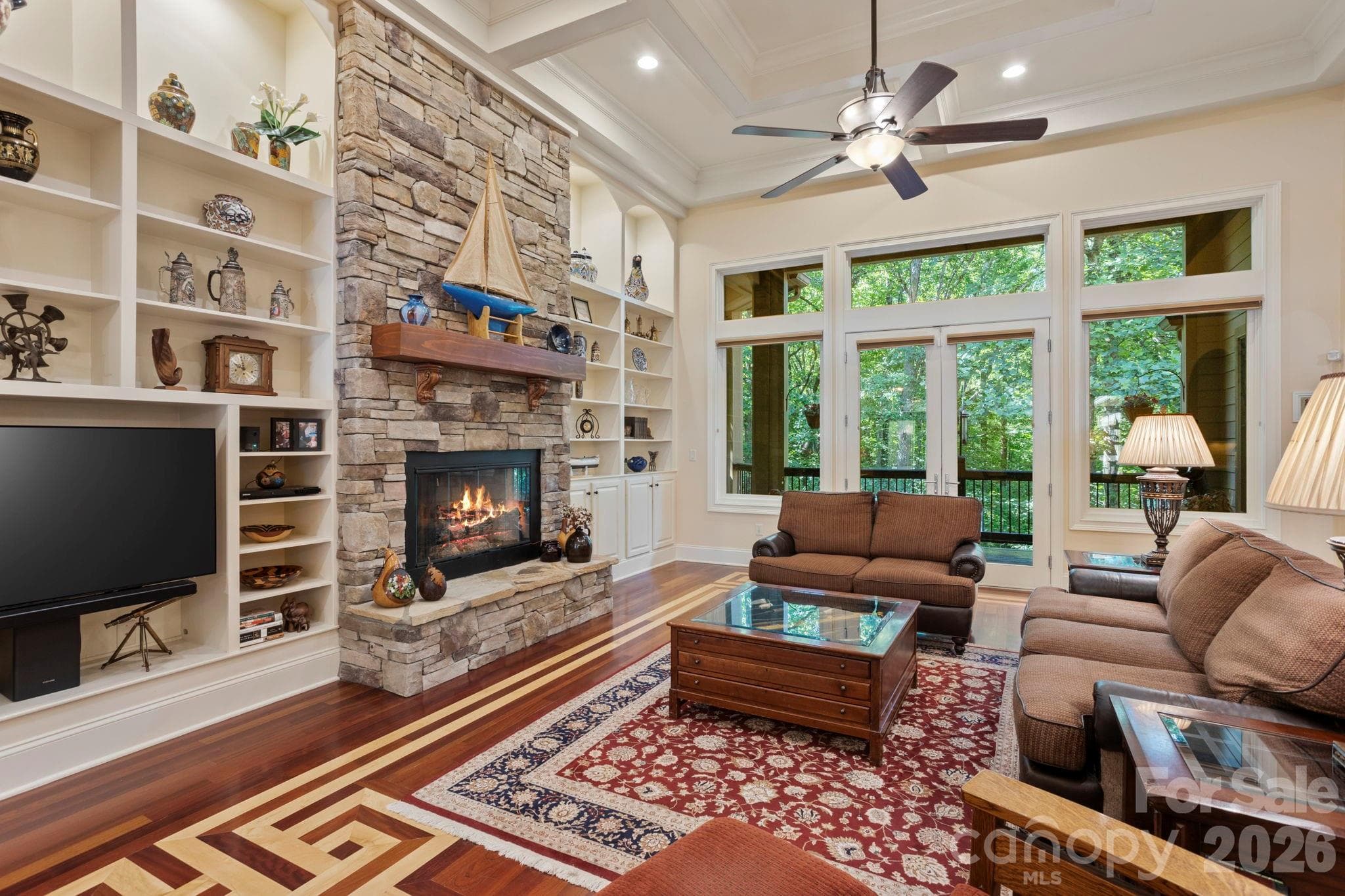 Single Family Residence at 132 Pinnacle Peak Lane, Flat Rock, photo 5 of 48