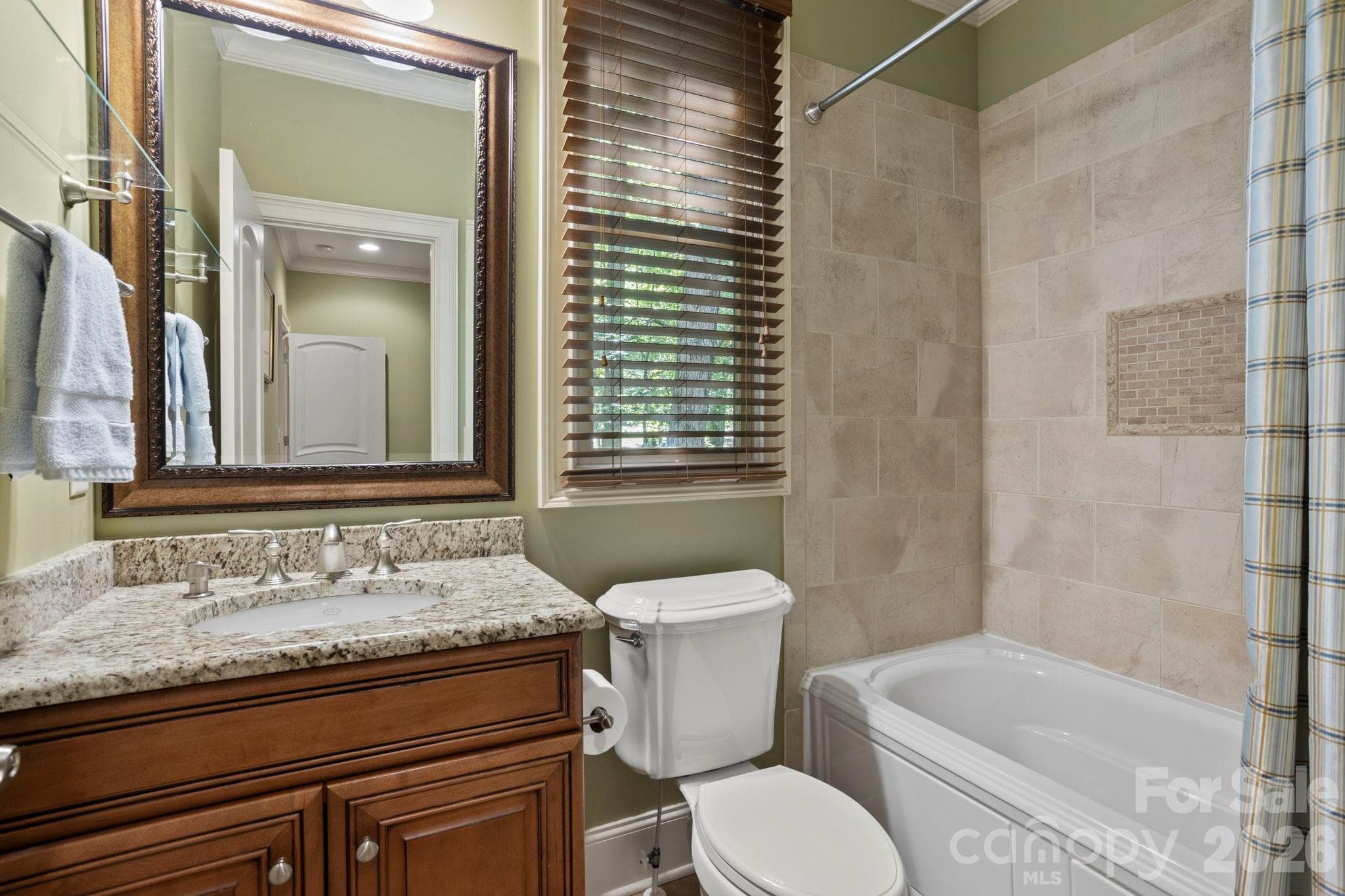 Single Family Residence at 132 Pinnacle Peak Lane, Flat Rock, photo 24 of 48
