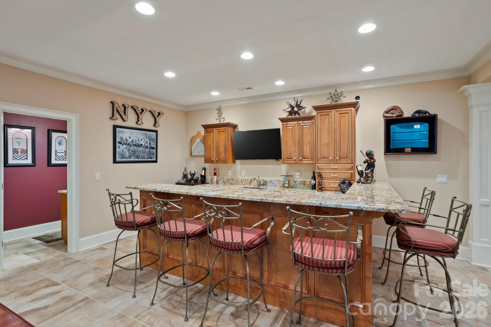 Single Family Residence at 132 Pinnacle Peak Lane, Flat Rock, photo 37 of 48