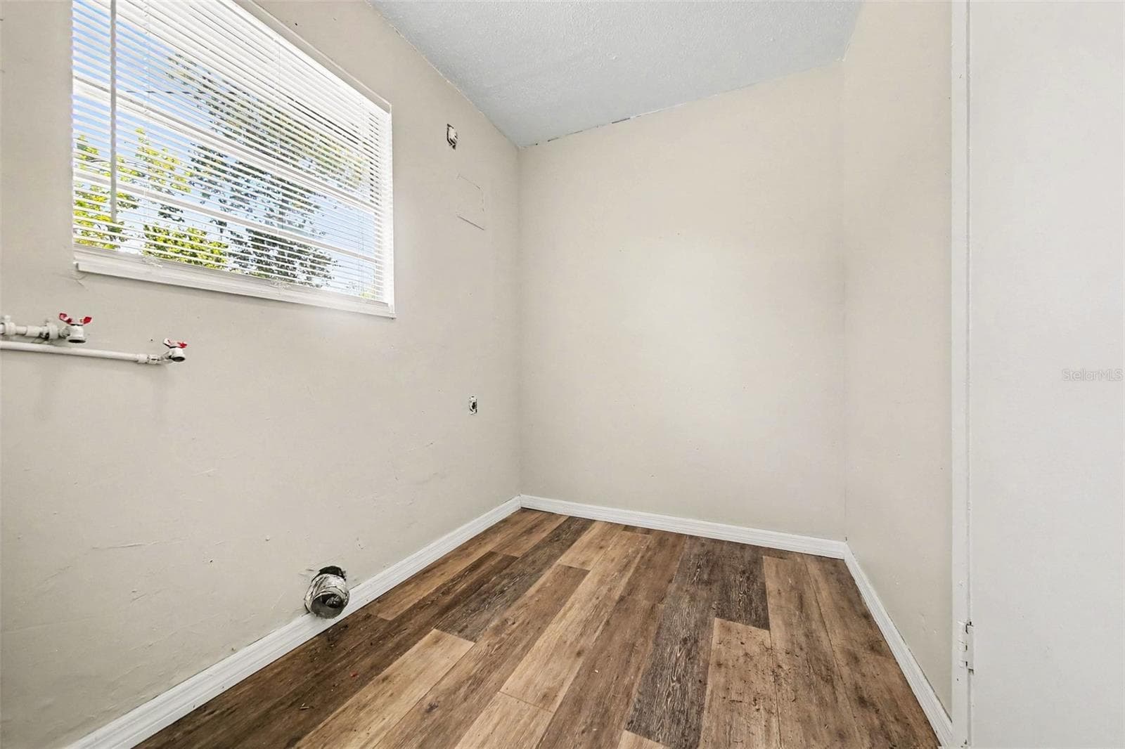 Single Family Residence at 4333 CYNTHIA ST, ORLANDO, photo 15 of 16