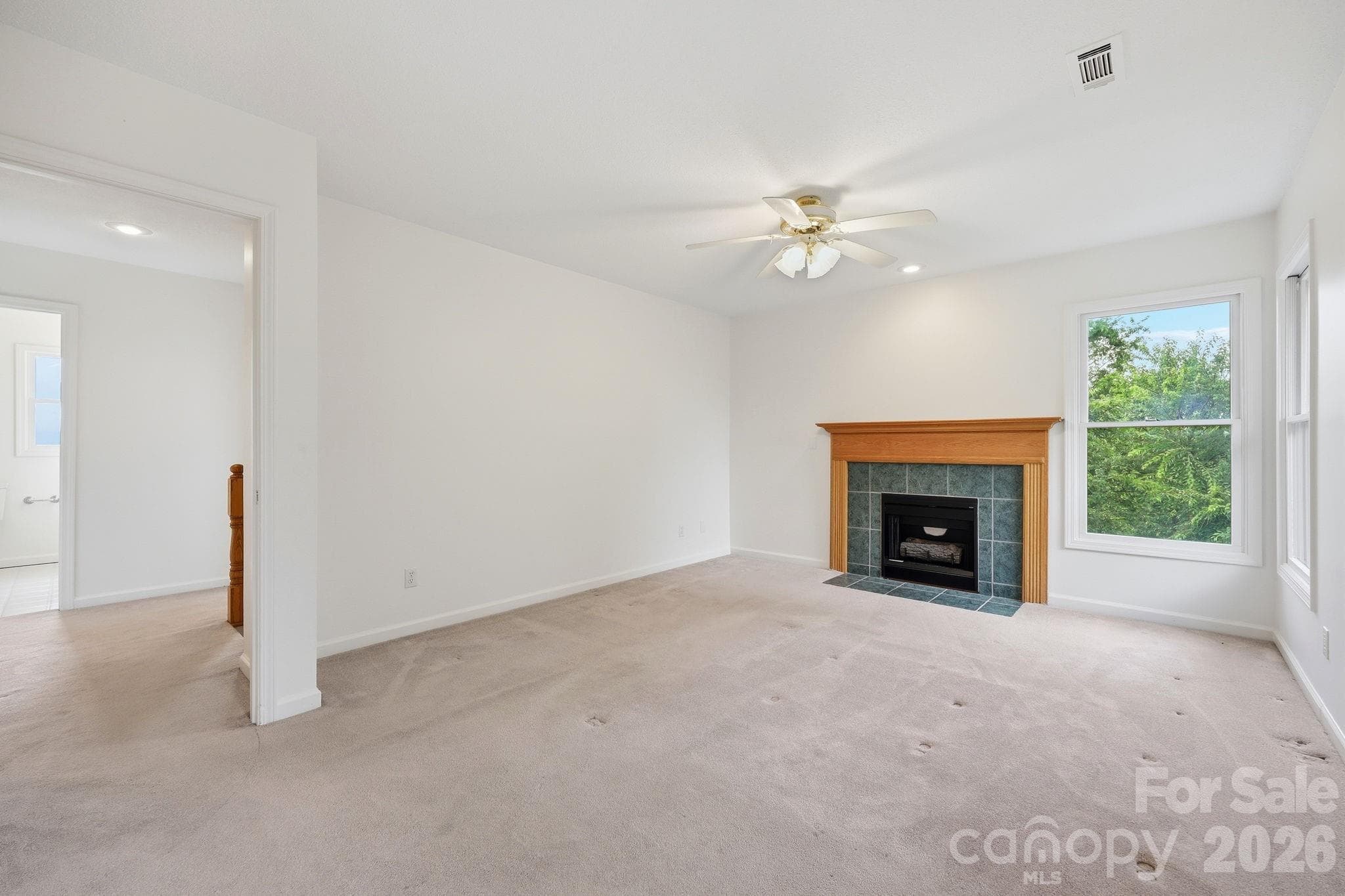 BR #1 Primary BR & Gas Log Fireplace - 1091 WINDSWEPT RIDGE Road, Marshall