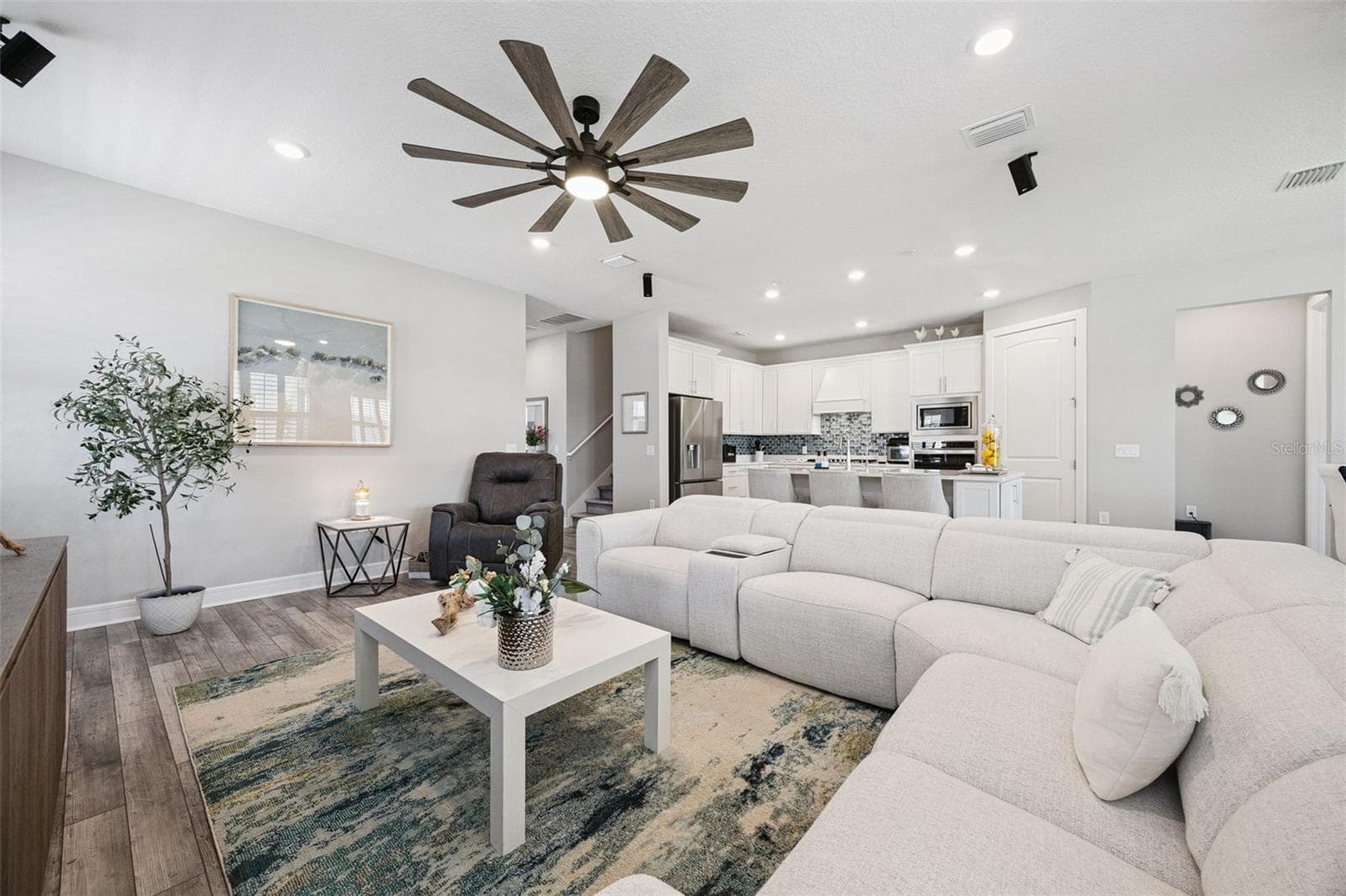 Single Family Residence at 13361 SUNNY RETREAT LN, WINTER GARDEN, photo 14 of 73