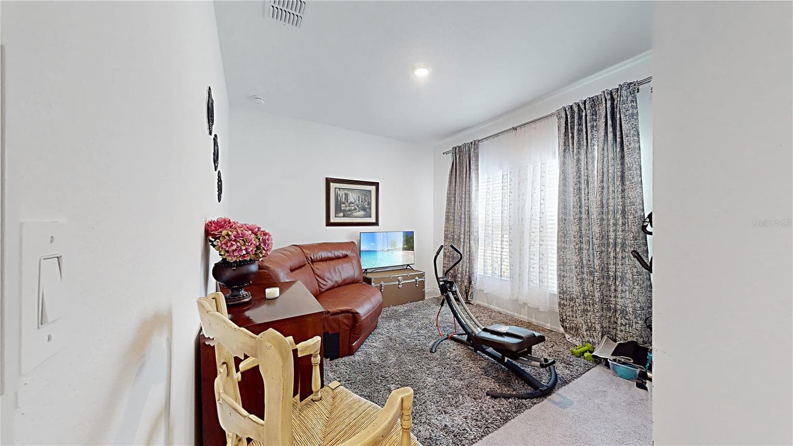 Single Family Residence at 33941 SKY BLOSSOM CIR, LEESBURG, photo 14 of 34