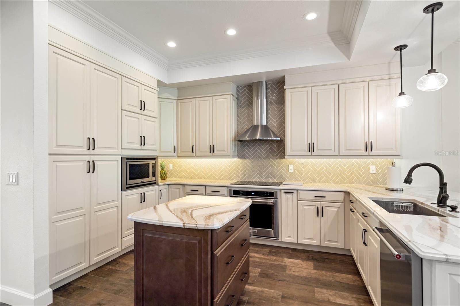 Single Family Residence at 12649 OAK HOLLOW CT, DADE CITY, photo 15 of 65