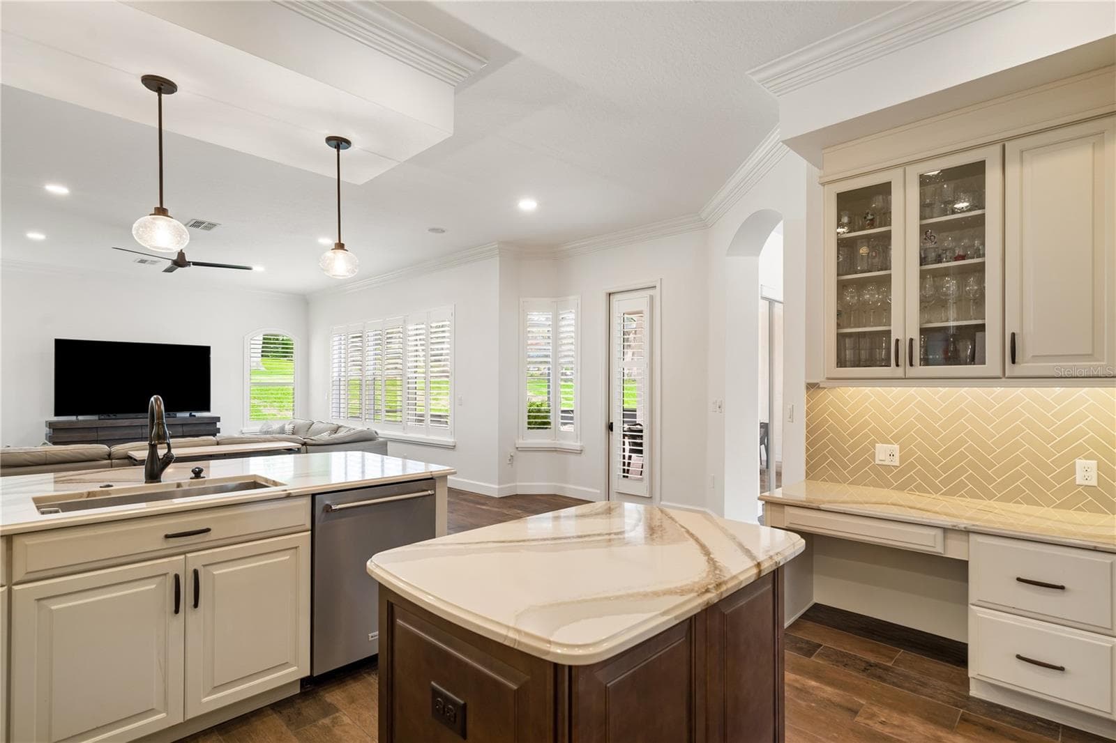 Single Family Residence at 12649 OAK HOLLOW CT, DADE CITY, photo 18 of 65