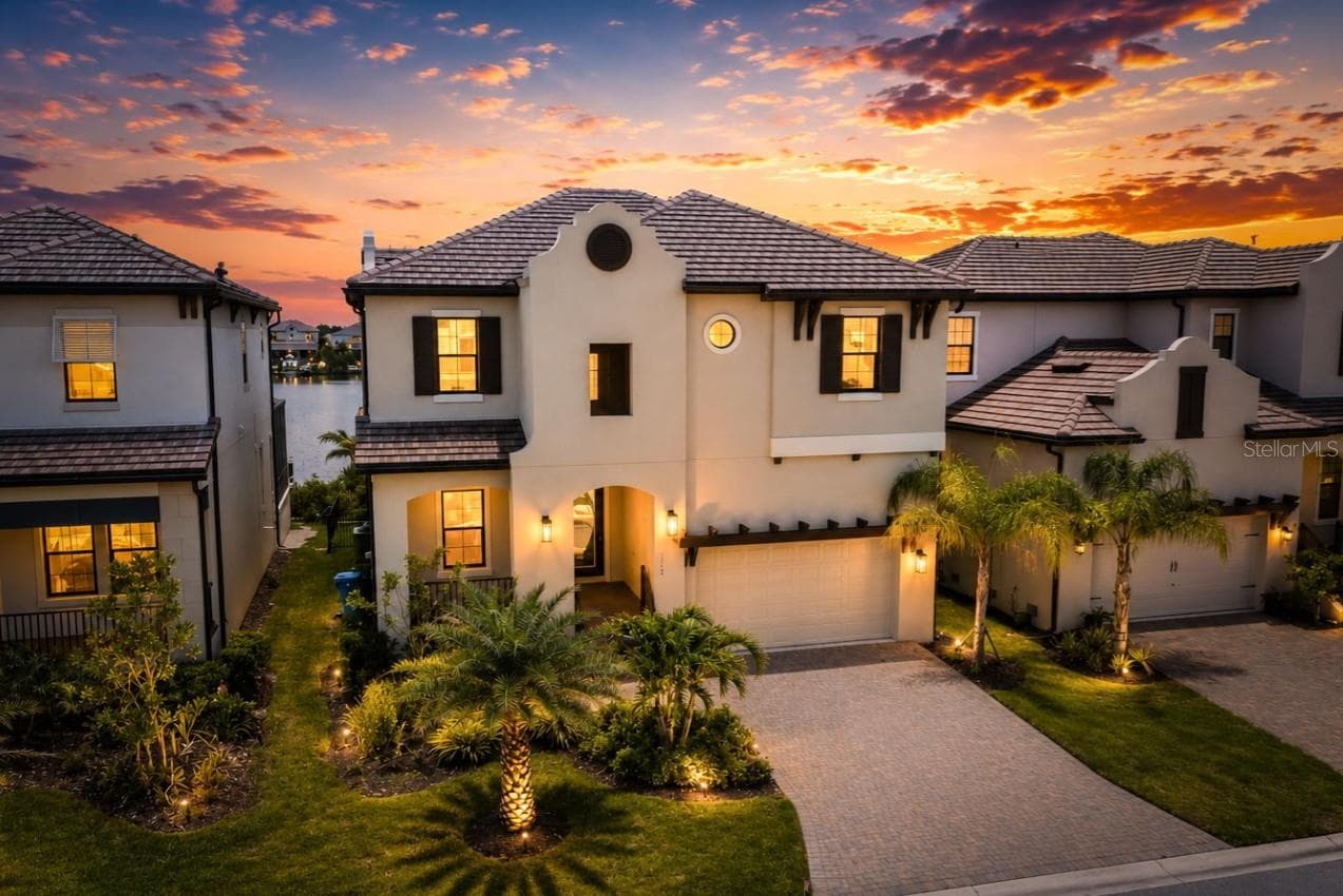 1112 SEAGRAPE DR
