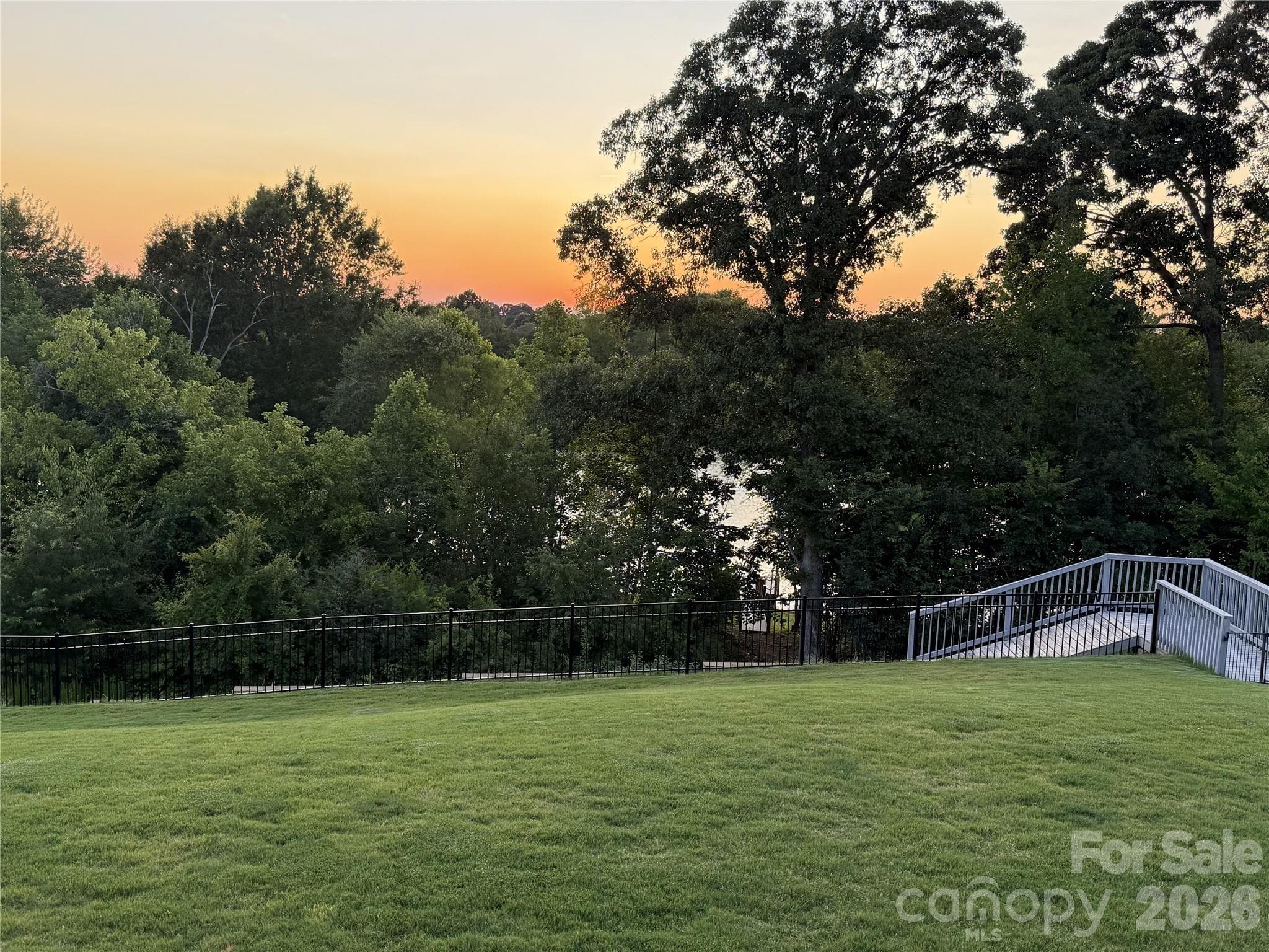Incredible Sunset views! - Mooresville