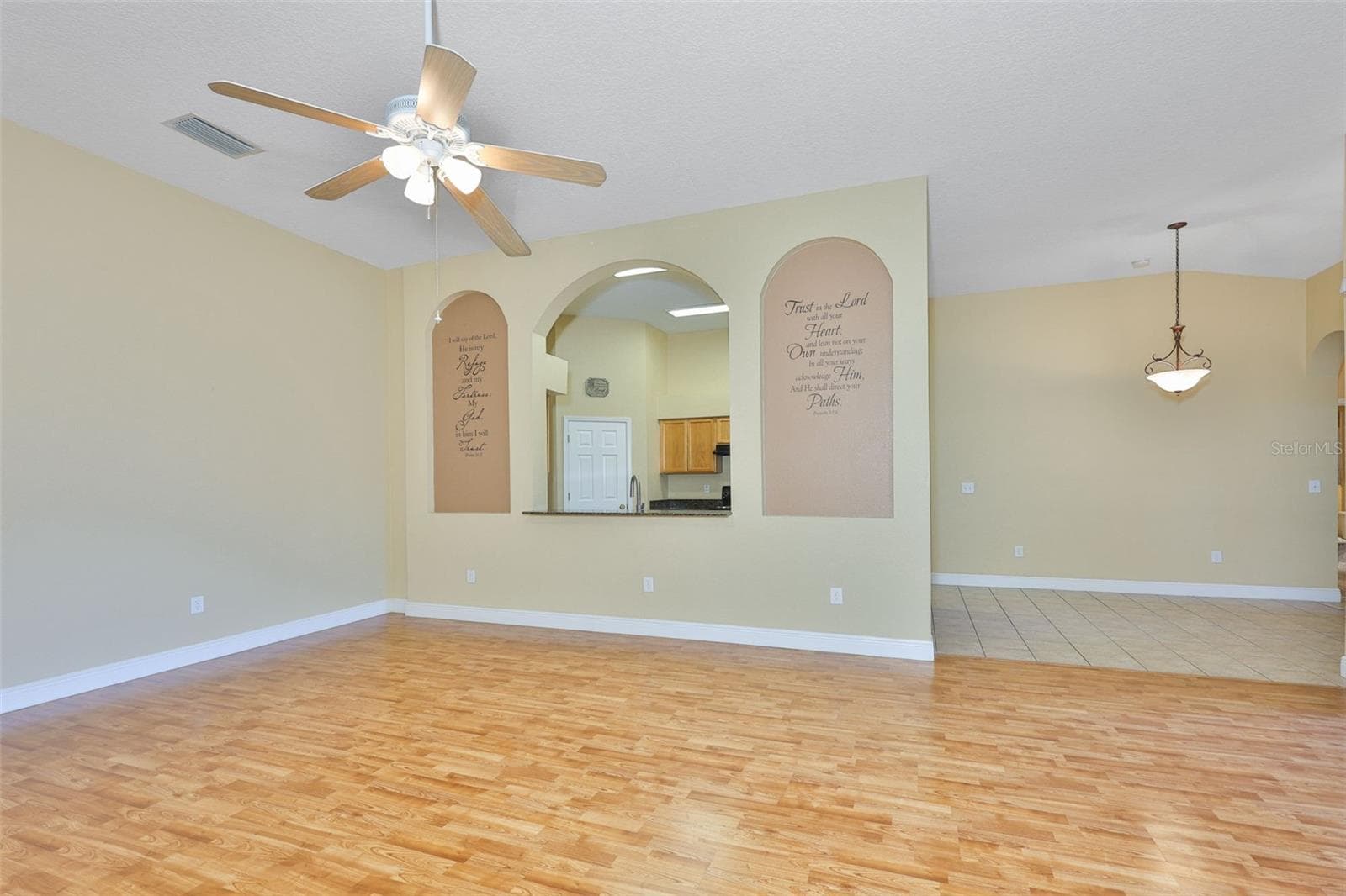Single Family Residence at 11813 STONEWOOD GATE DR, RIVERVIEW, photo 14 of 45