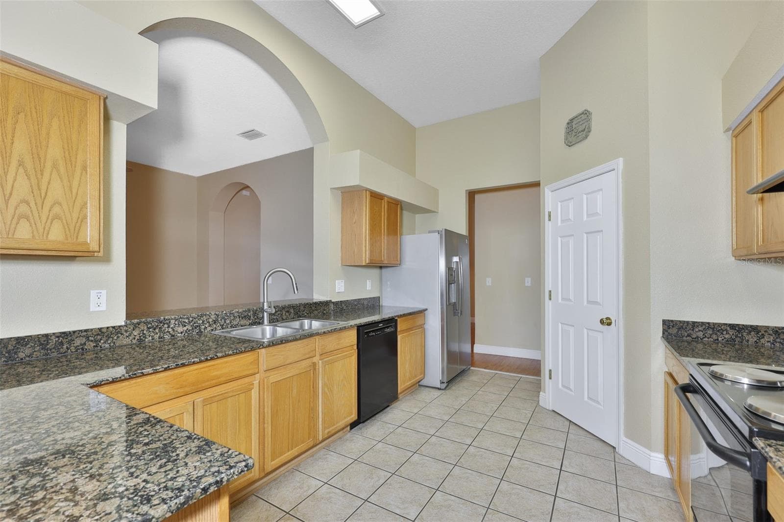 Single Family Residence at 11813 STONEWOOD GATE DR, RIVERVIEW, photo 18 of 45