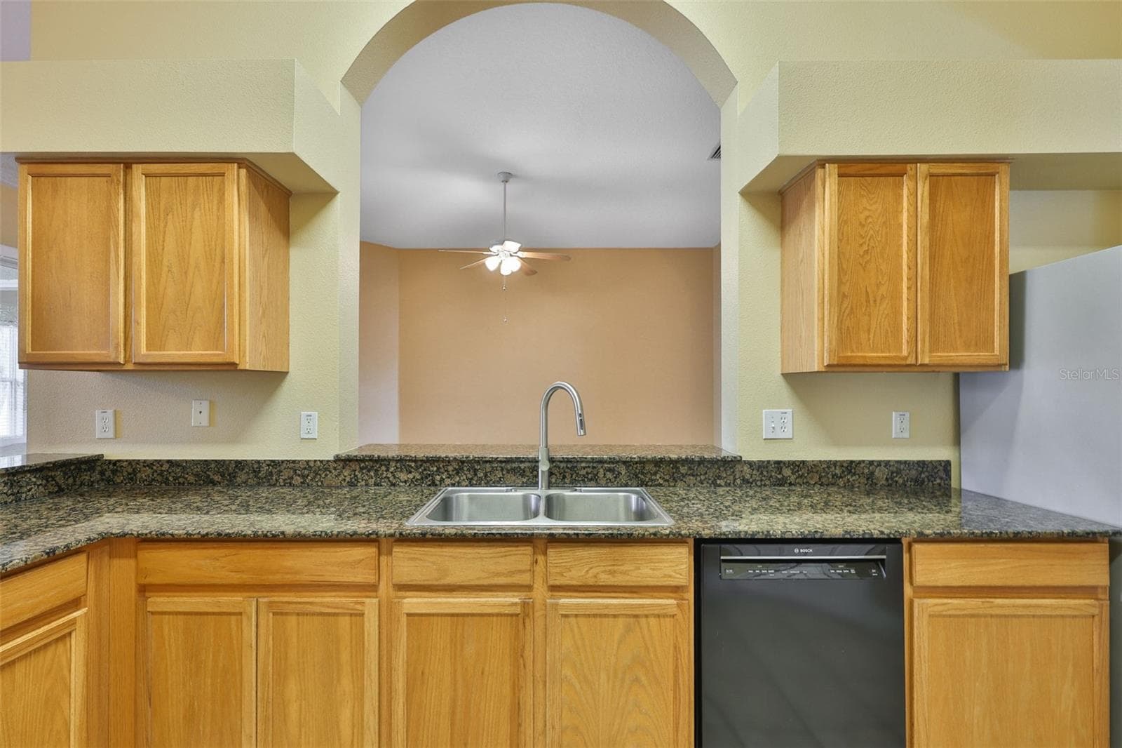 Single Family Residence at 11813 STONEWOOD GATE DR, RIVERVIEW, photo 19 of 45