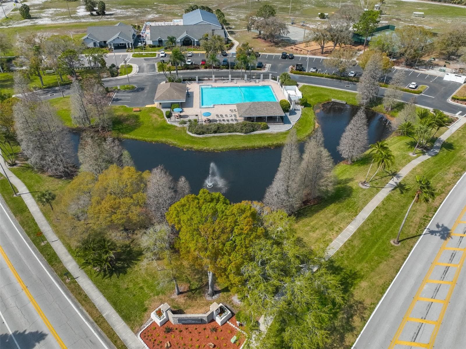 Single Family Residence at 11813 STONEWOOD GATE DR, RIVERVIEW, photo 42 of 45